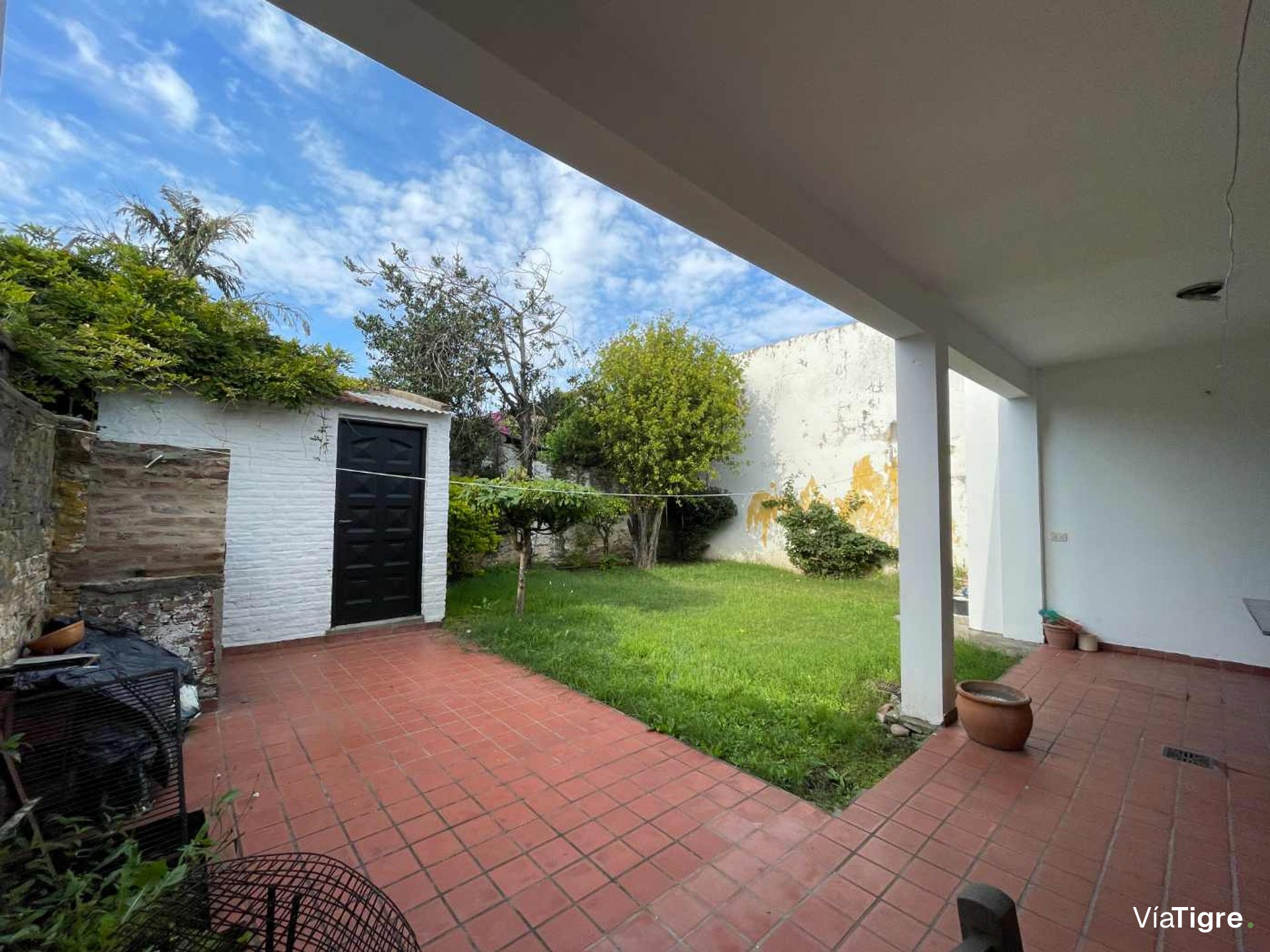 Casa 3 Ambientes Cochera Jardin Parrilla Lavadero