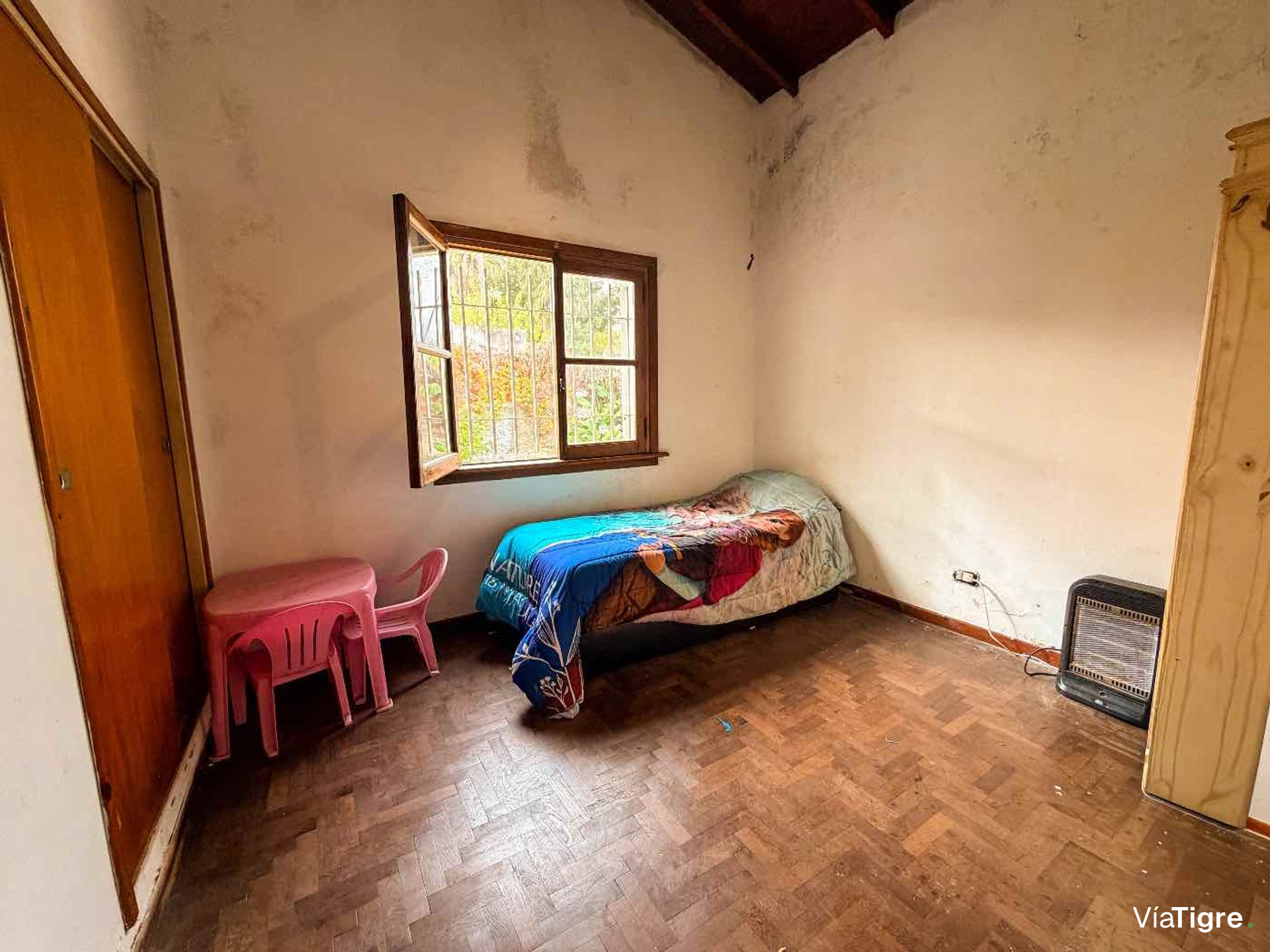 Casa a la venta troncos del talar lote propio.