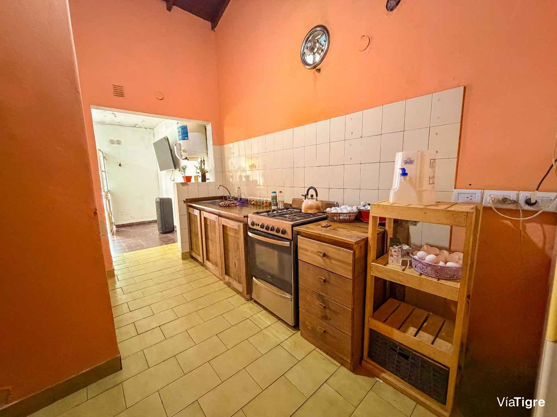 Casa a la venta troncos del talar lote propio.