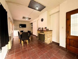 Casa a la venta troncos del talar lote propio.