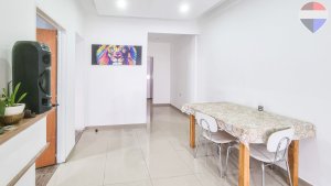 For Sale 2-Bedroom Penthouse With Small Patio And Grill Boulogne