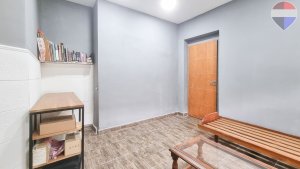For Sale 2-Bedroom Penthouse With Small Patio And Grill Boulogne