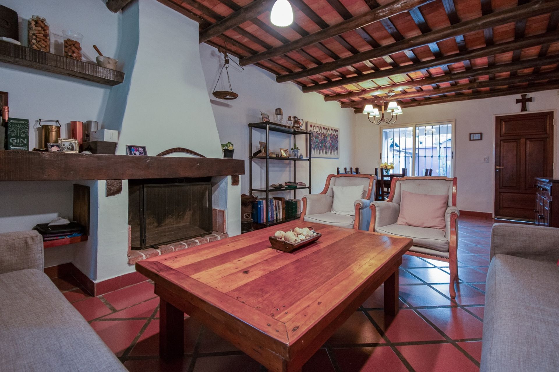 Venta casa 5 ambientes Don Torcuato