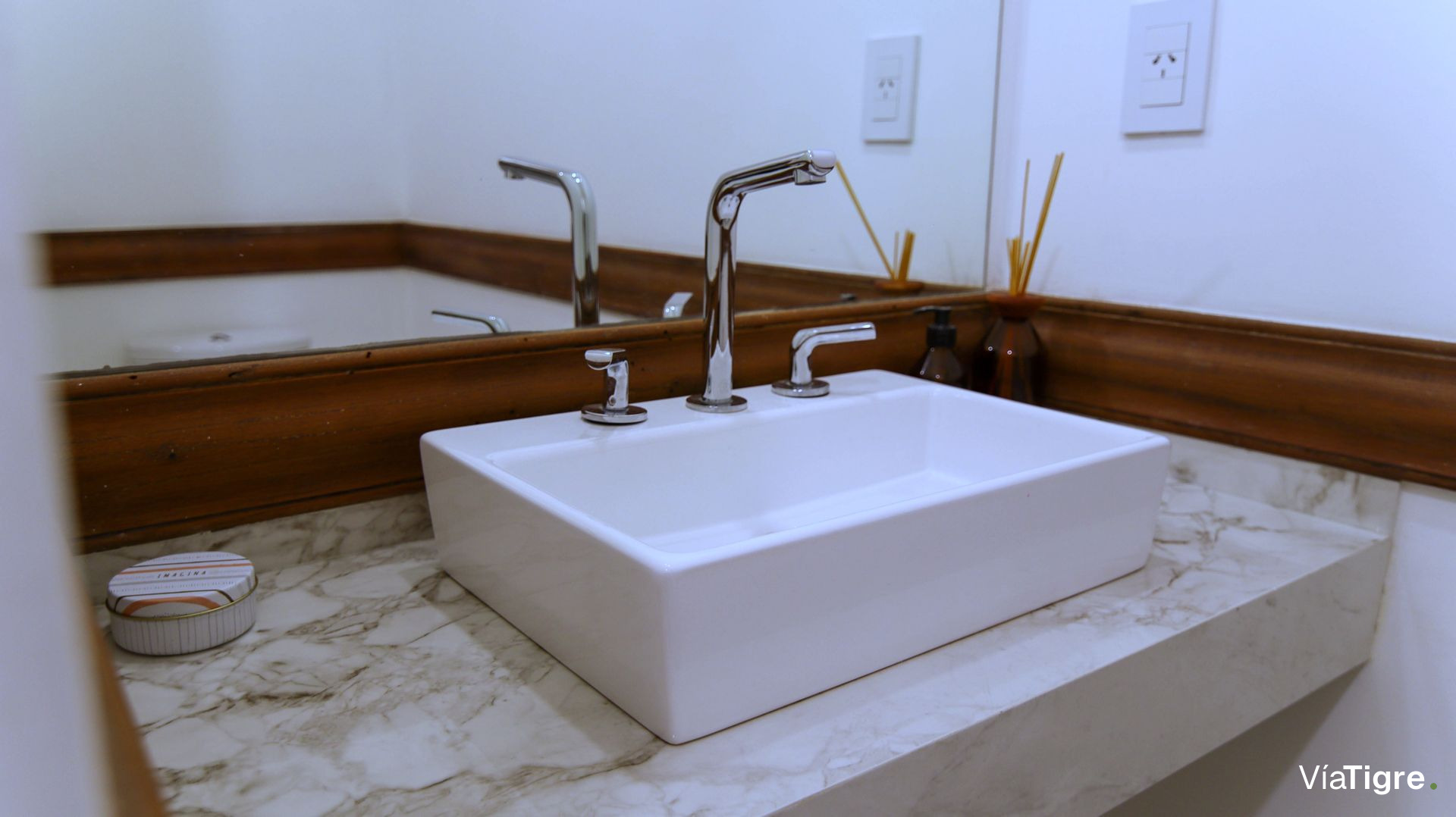 Venta Casa 5 Amb. San Isidro Totalmente Renovada