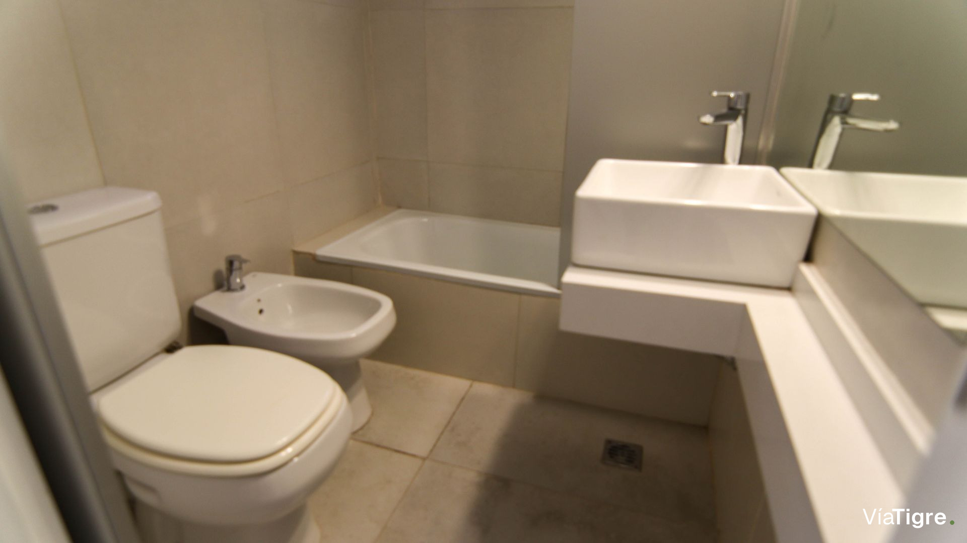 Venta Casa 5 Amb. San Isidro Totalmente Renovada
