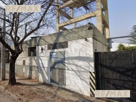 Sale of Large Corner Lot - Vte. Lopez