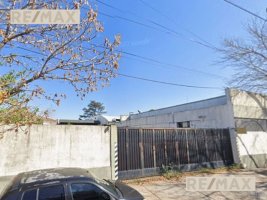 Sale of Large Corner Lot - Vte. Lopez