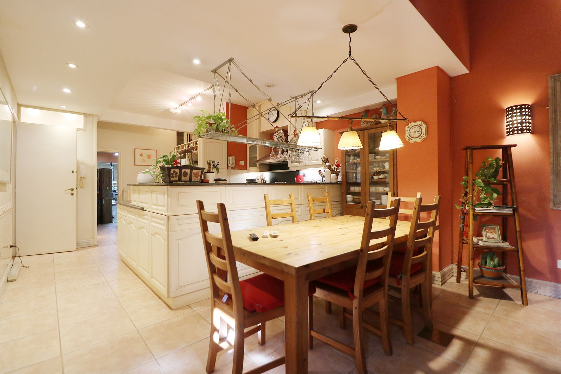 Casa En Venta San Isidro 4 Dorm, 2 Cochera, Pileta