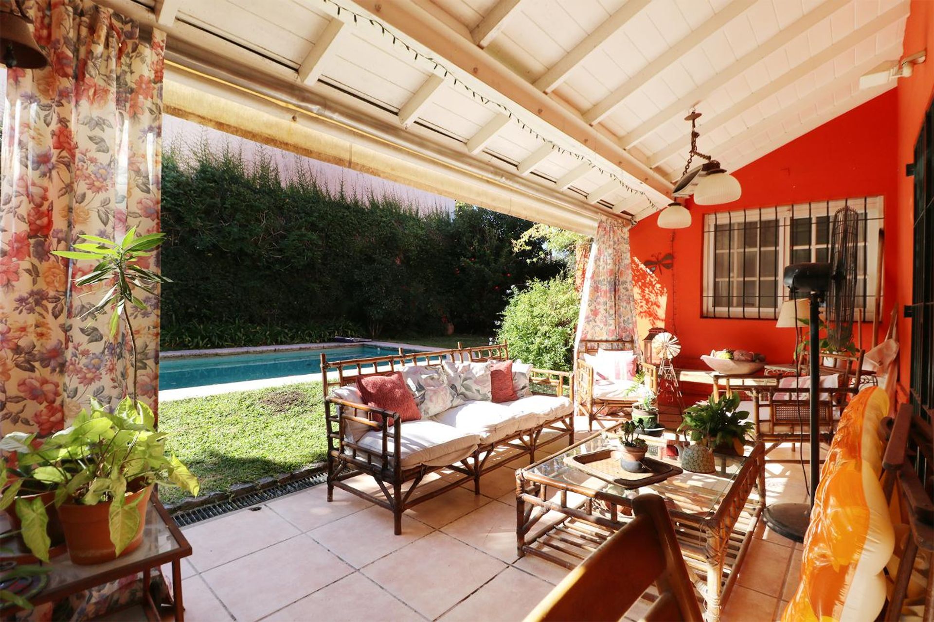 Casa En Venta San Isidro 4 Dorm, 2 Cochera, Pileta
