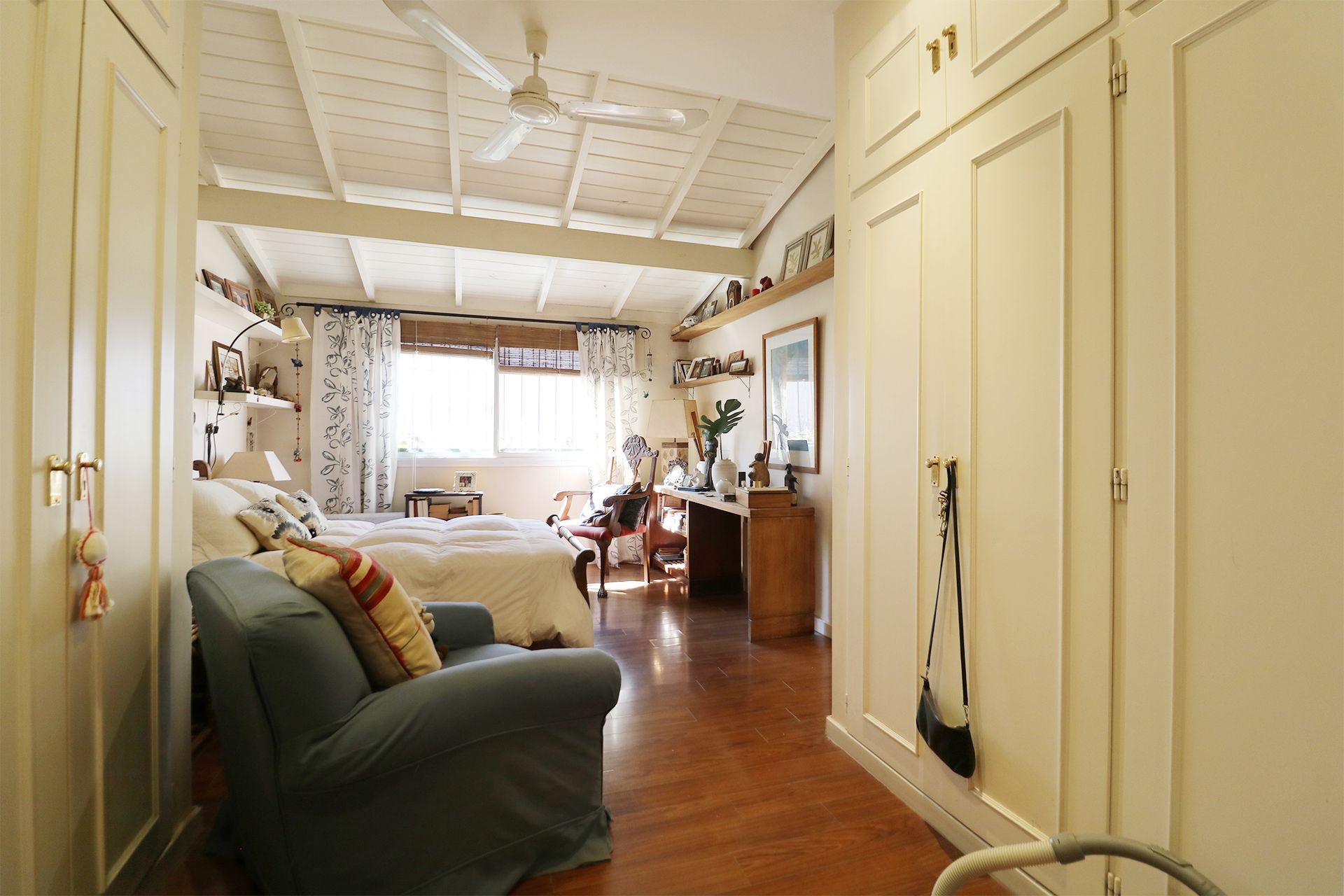 Casa En Venta San Isidro 4 Dorm, 2 Cochera, Pileta