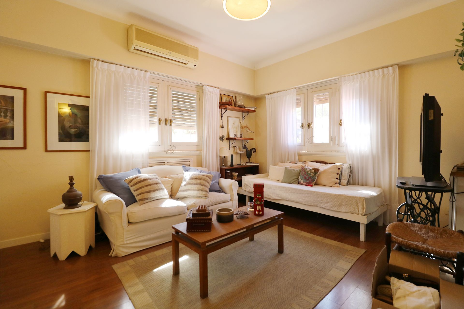 Casa En Venta San Isidro 4 Dorm, 2 Cochera, Pileta