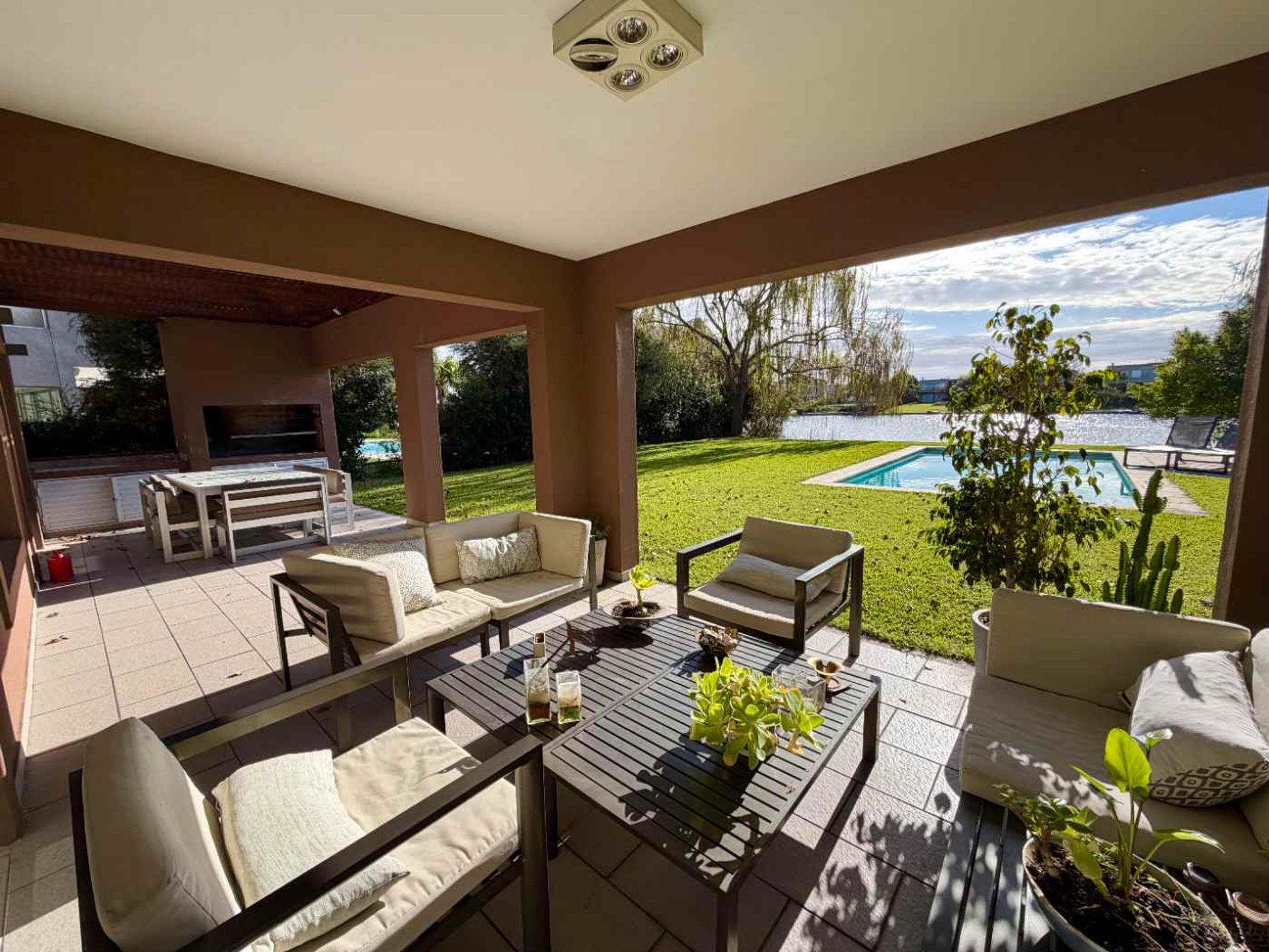 Casa 4 Ambientes Venta Villanueva - San Francisco
