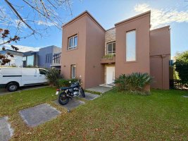3-Bedroom House for Sale Villanueva - San Francisco