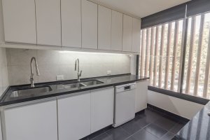 Departamento 4 amb.c/ 2 cochera y amarra-El Yacht