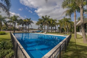 Departamento 4 amb.c/ 2 cochera y amarra-El Yacht