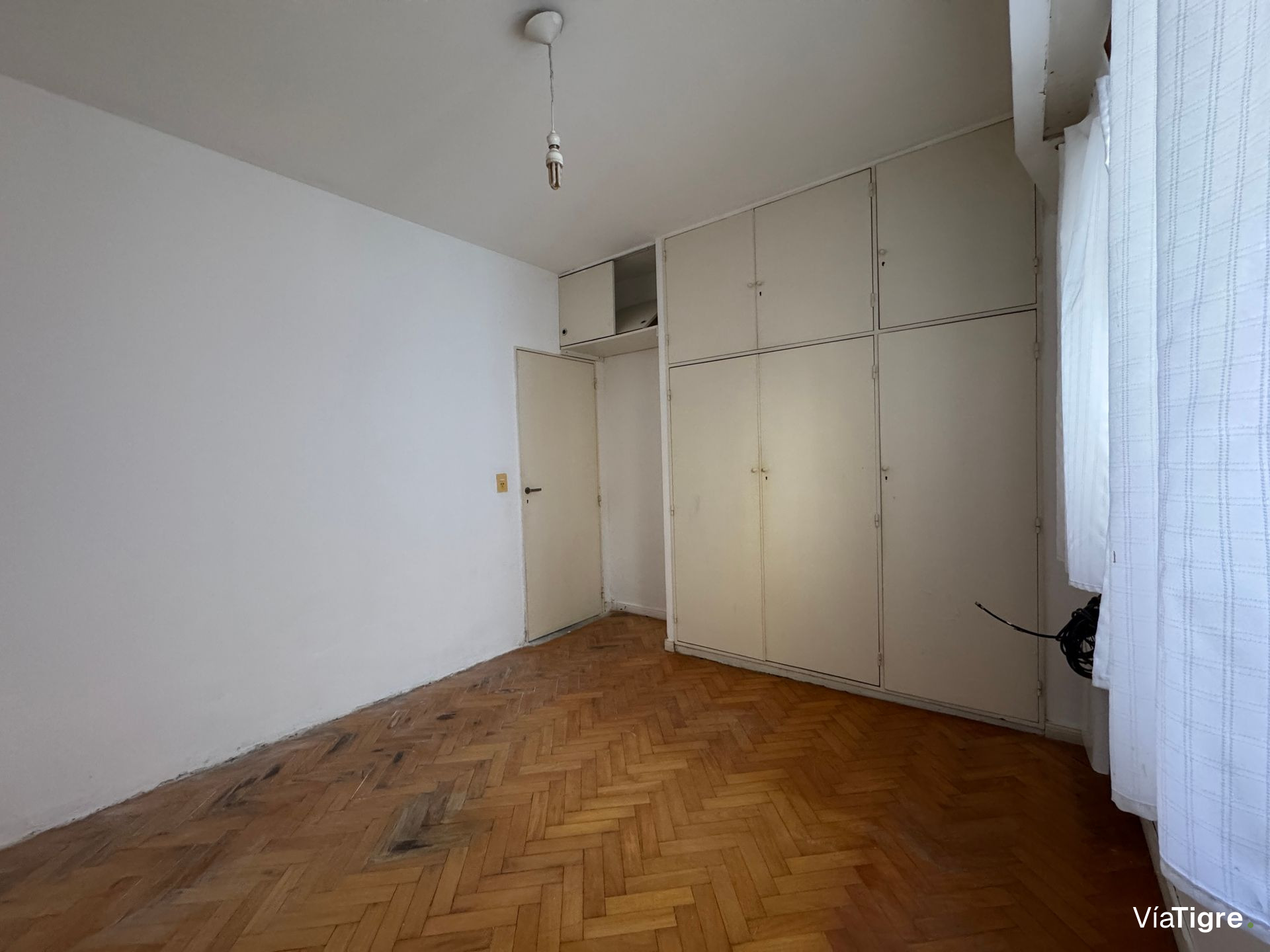 Dpto 2 amb en venta Vicente Lopez 1ºpiso escalera
