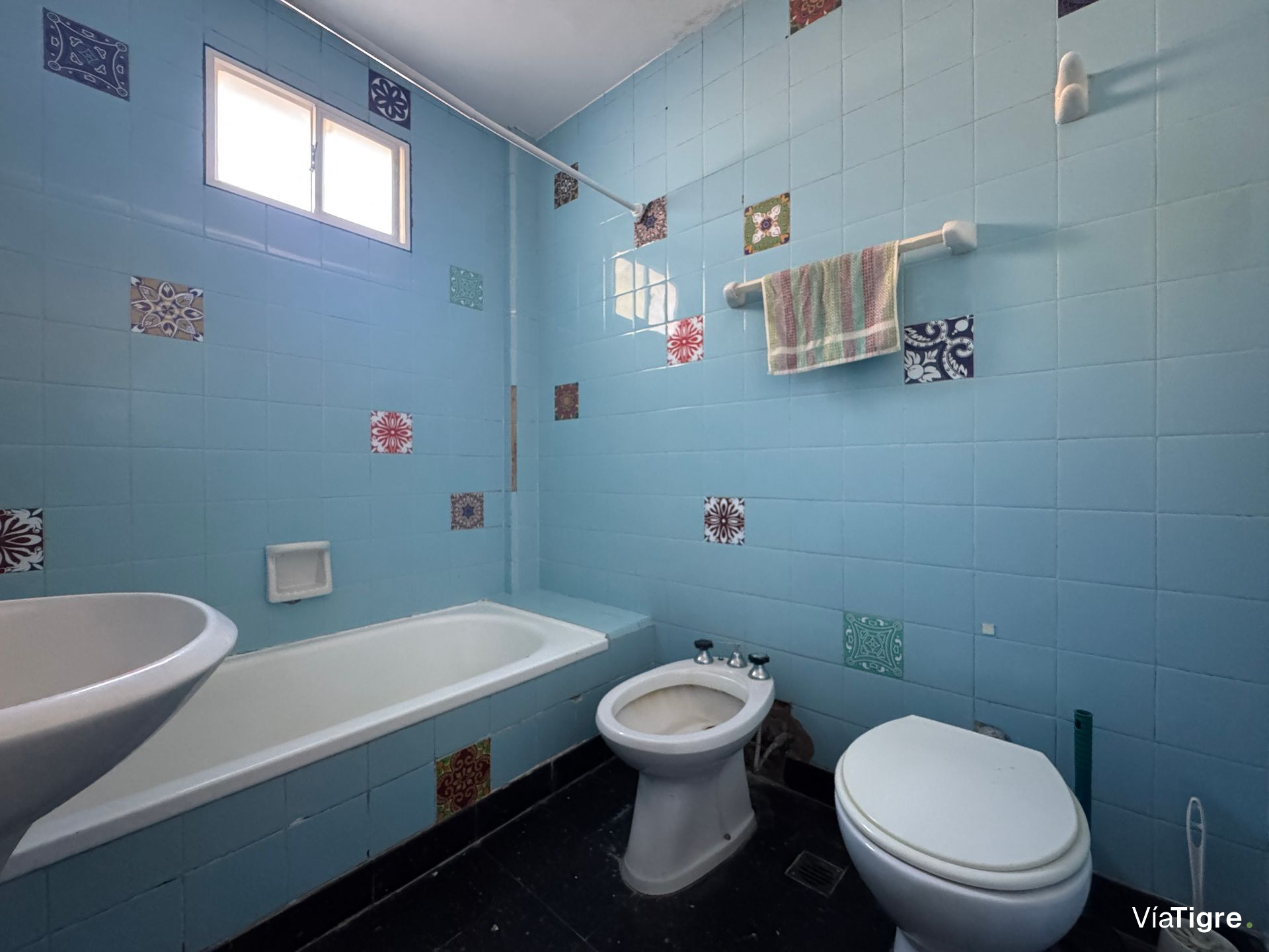 Dpto 2 amb en venta Vicente Lopez 1ºpiso escalera
