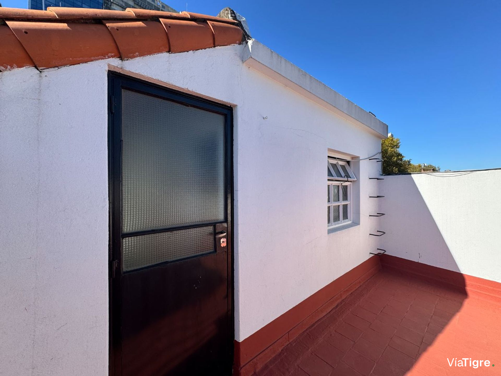 Dpto 2 amb en venta Vicente Lopez 1ºpiso escalera