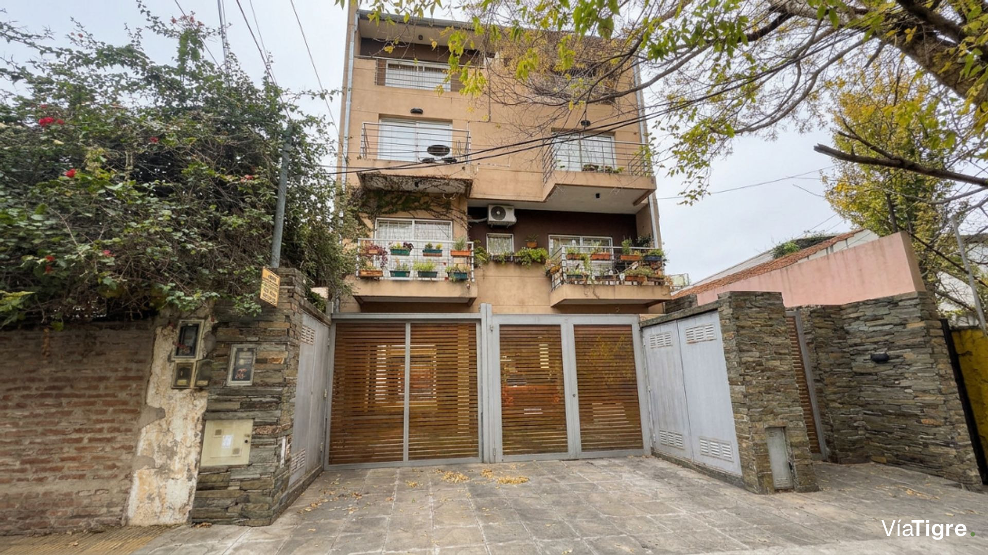 2 1/2Amb c/ 2 Balcones y Cochera en Vicente López