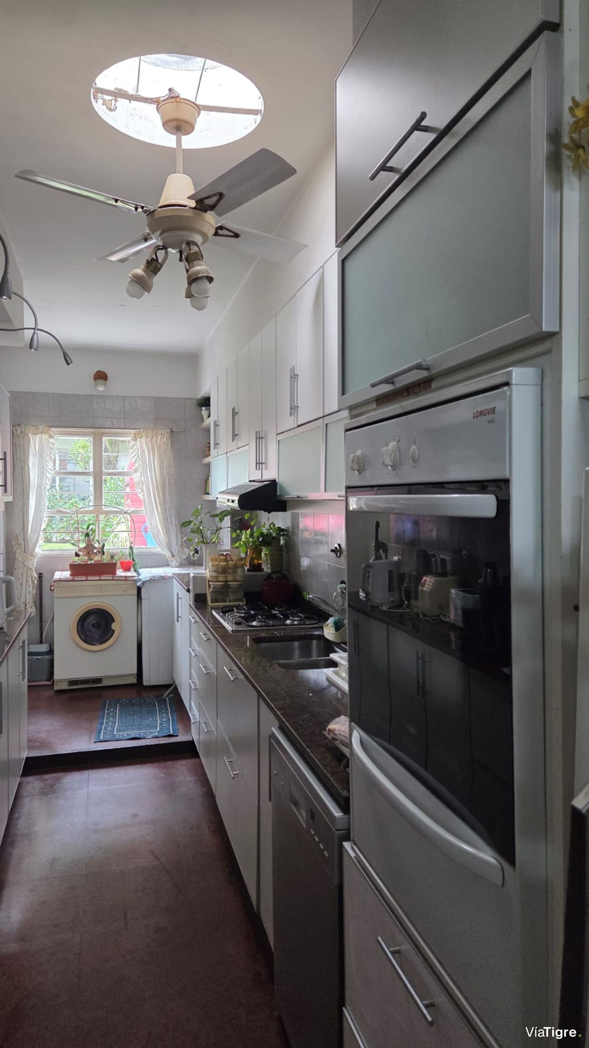 Casa Con Jardin Y Pileta En Olivos