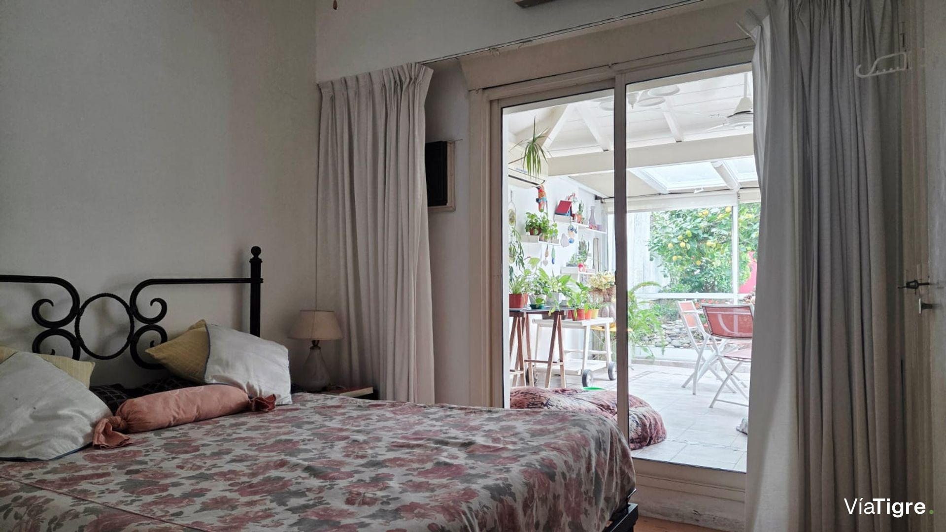 Casa Con Jardin Y Pileta En Olivos