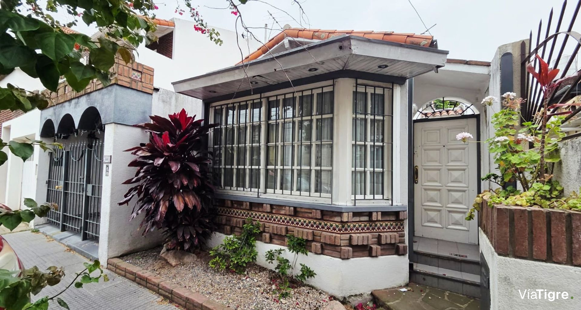 Casa Con Jardin Y Pileta En Olivos