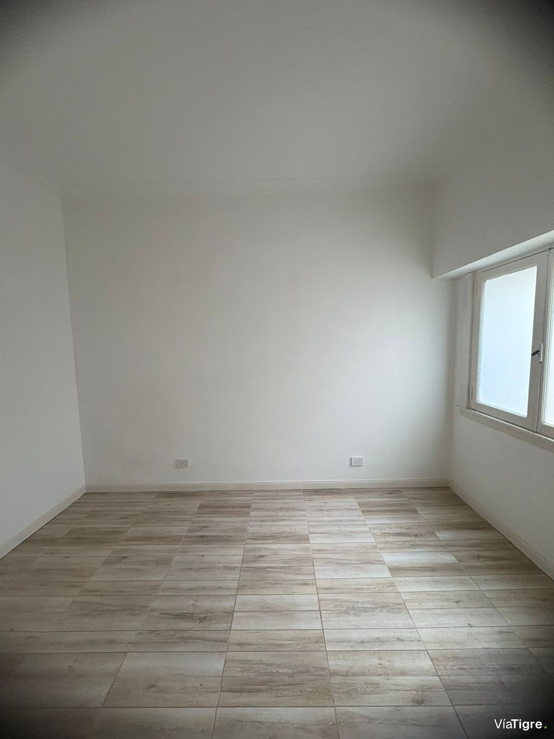 Venta 2 ambientes + escritorio Vicente lopez recic