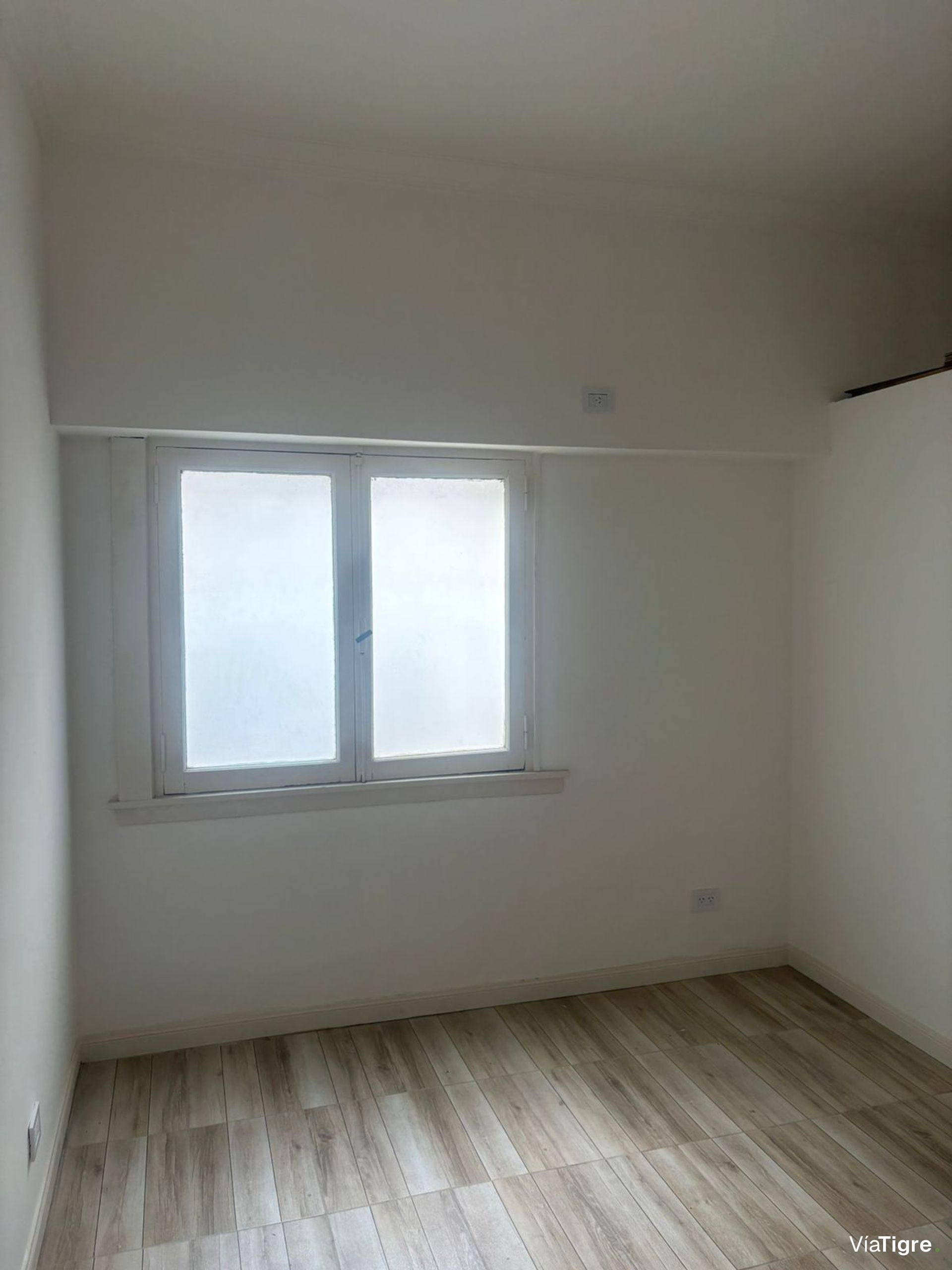 Venta 2 ambientes + escritorio Vicente lopez recic