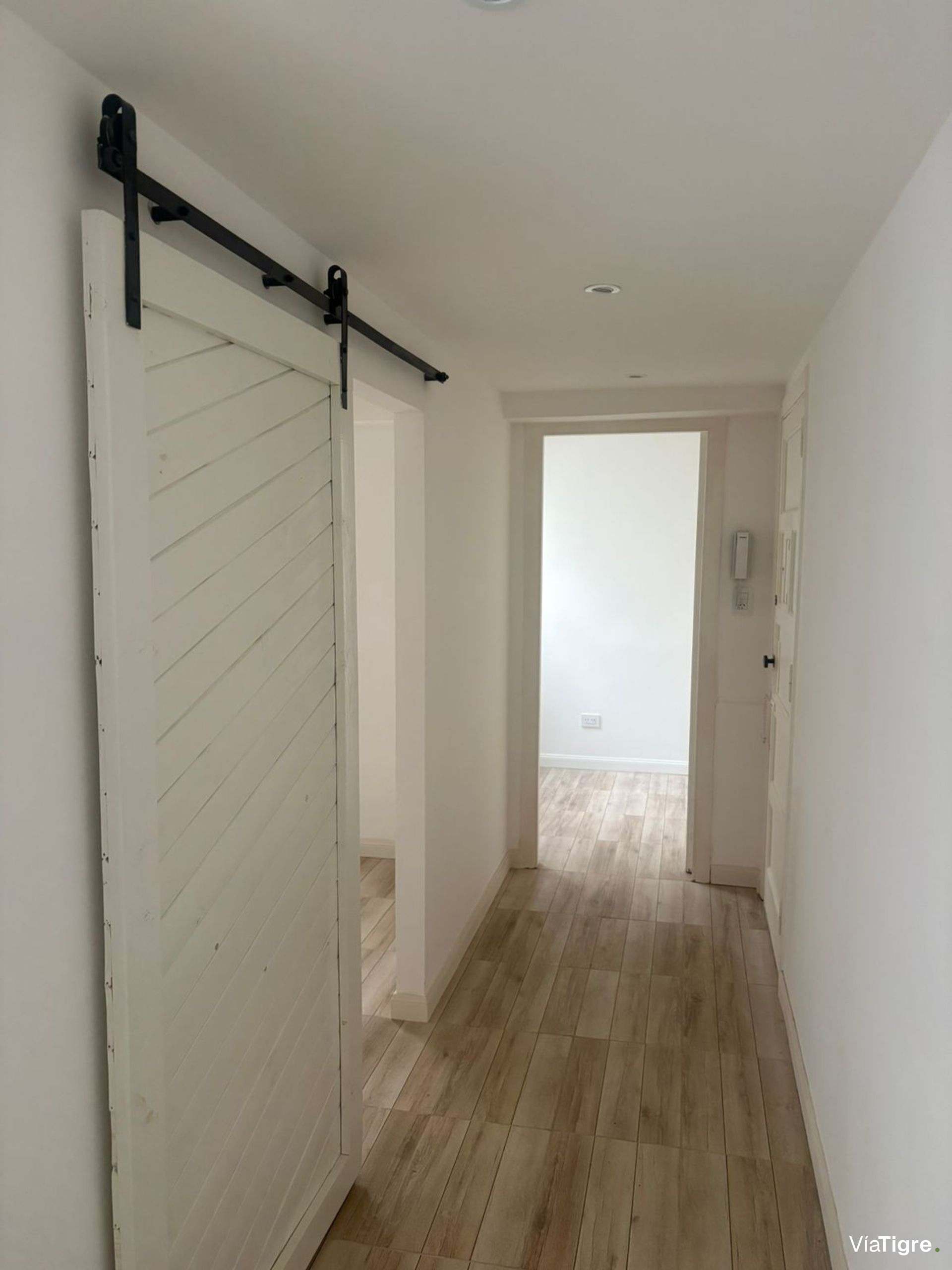 Venta 2 ambientes + escritorio Vicente lopez recic