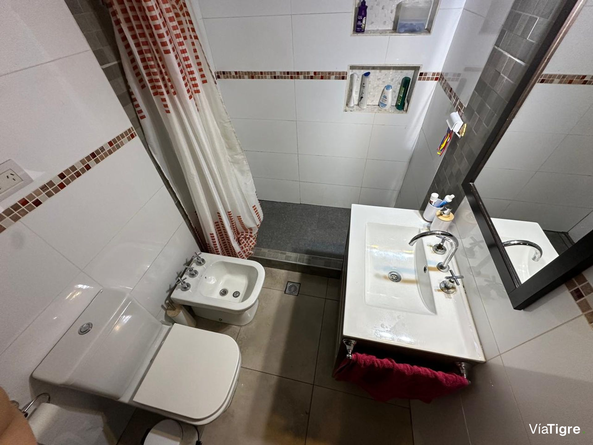 Casa en PB con Patio – Munro límite Carapachay