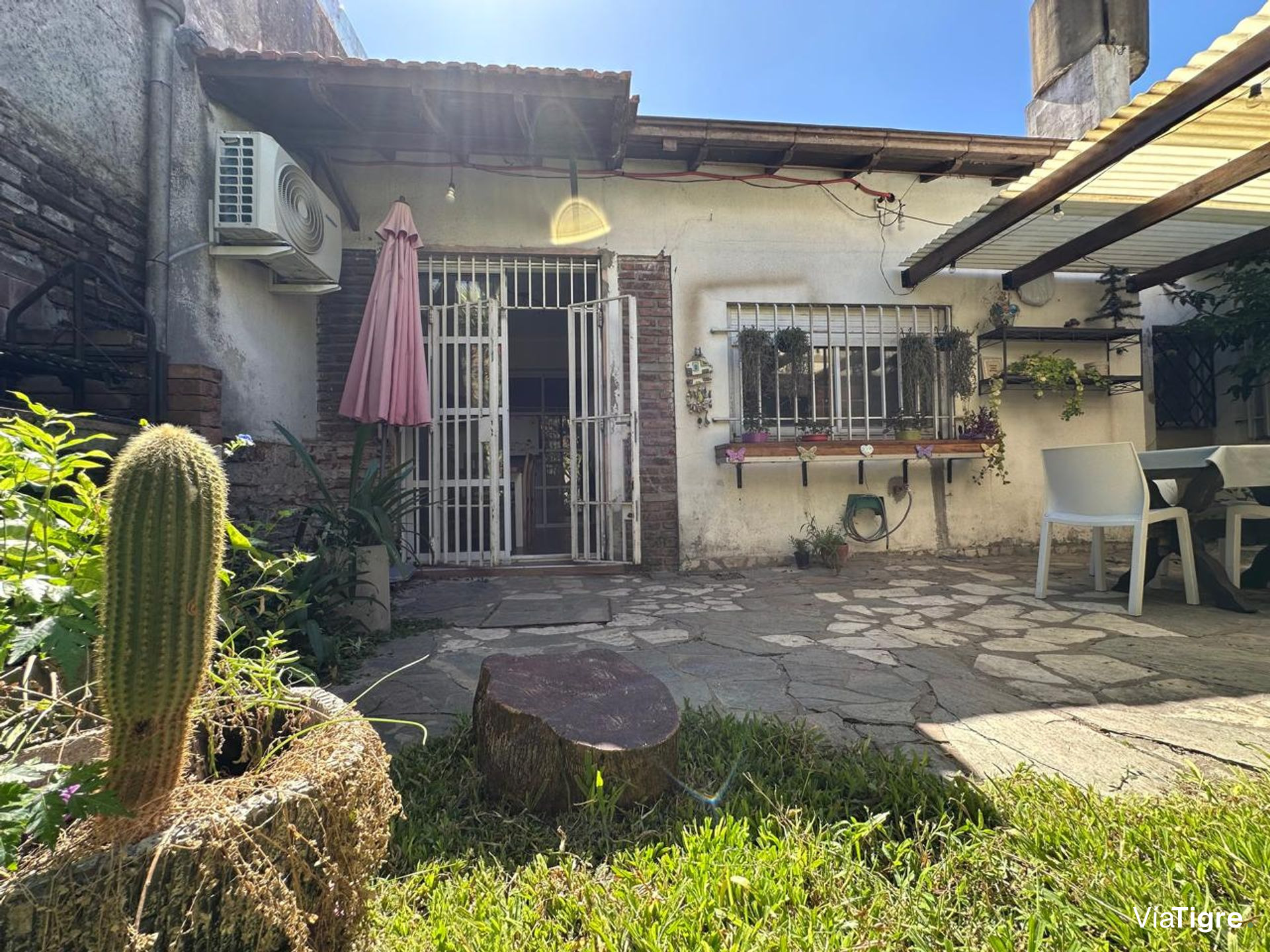 Casa en PB con Patio – Munro límite Carapachay