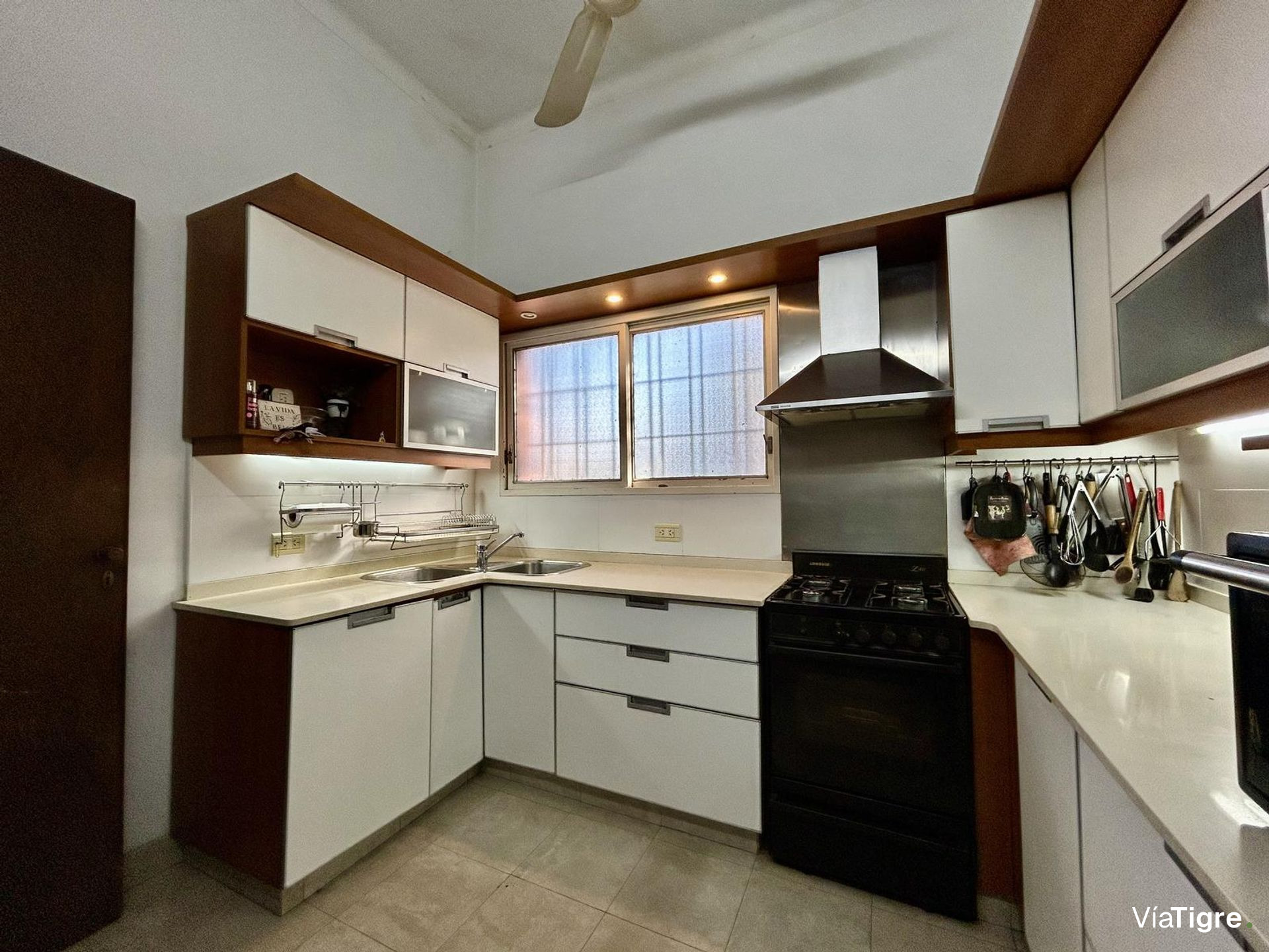 Casa En Vent 5 Ambientes Vicente López Permuta