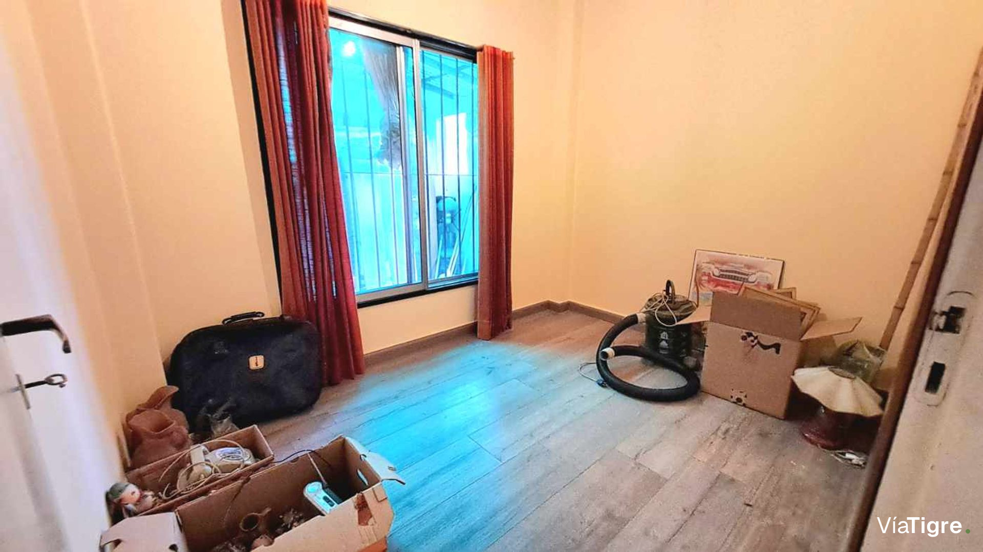 Venta Casa 4 Amb, Cochera, Jardin, San Isidro