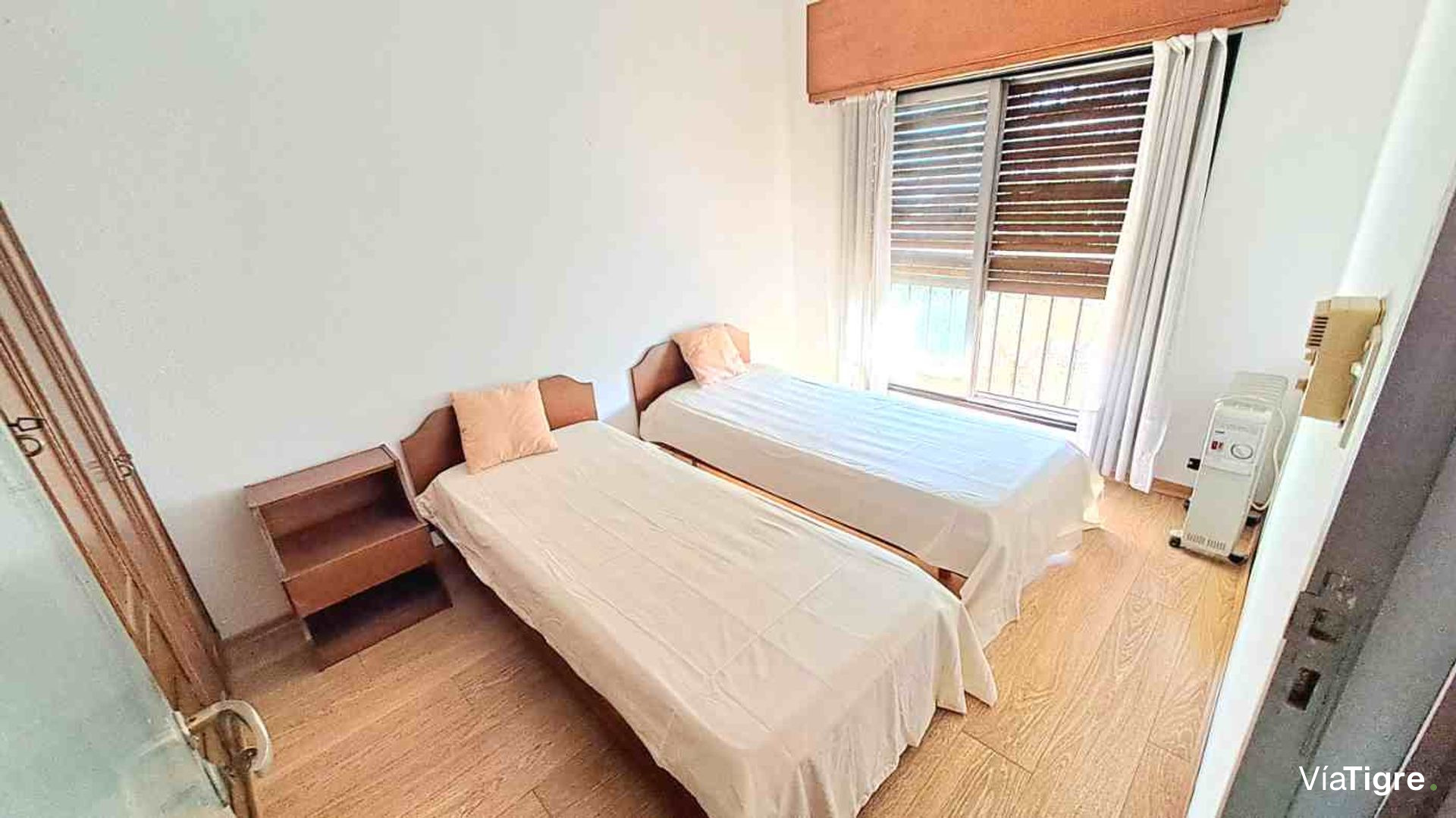 Venta Casa 4 Amb, Cochera, Jardin, San Isidro