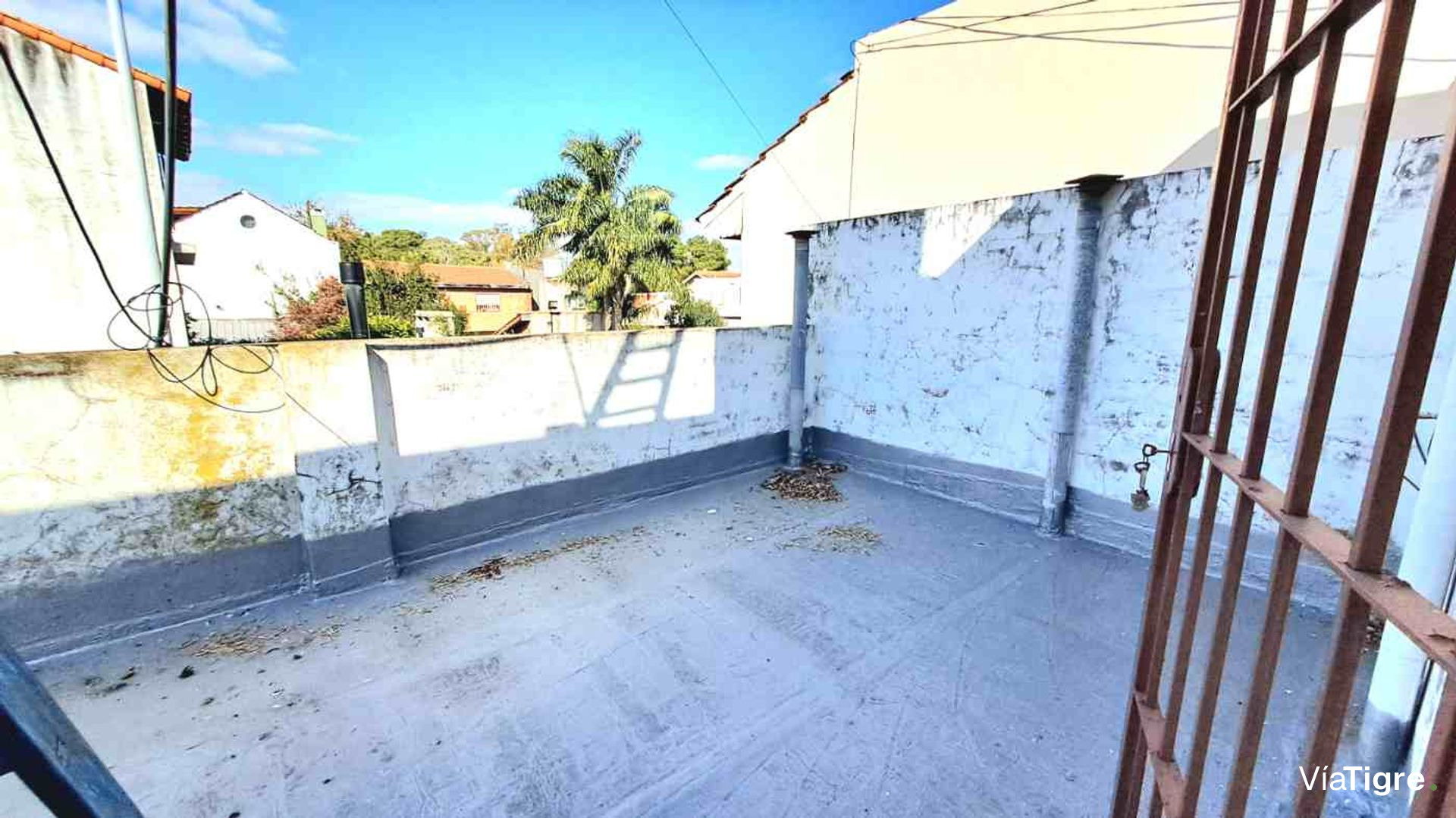 Venta Casa 4 Amb, Cochera, Jardin, San Isidro