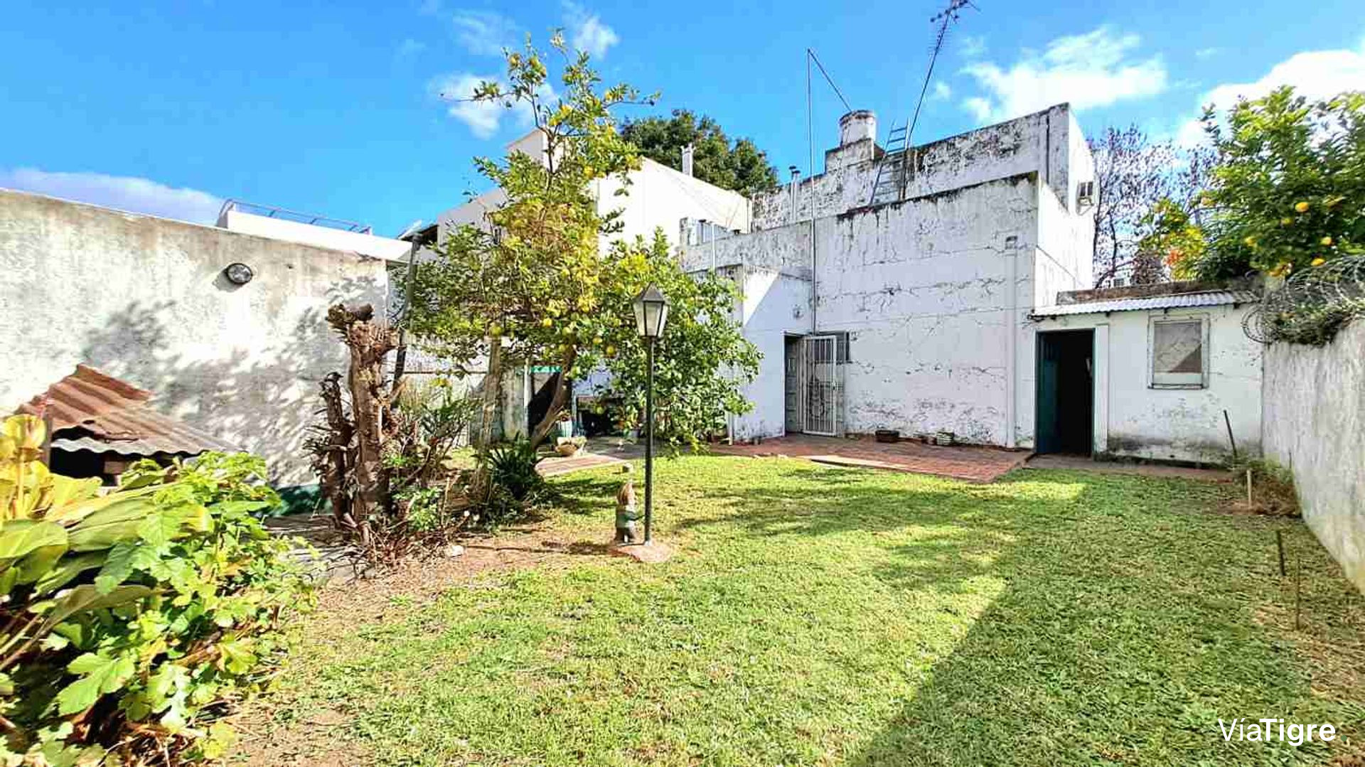 Venta Casa 4 Amb, Cochera, Jardin, San Isidro