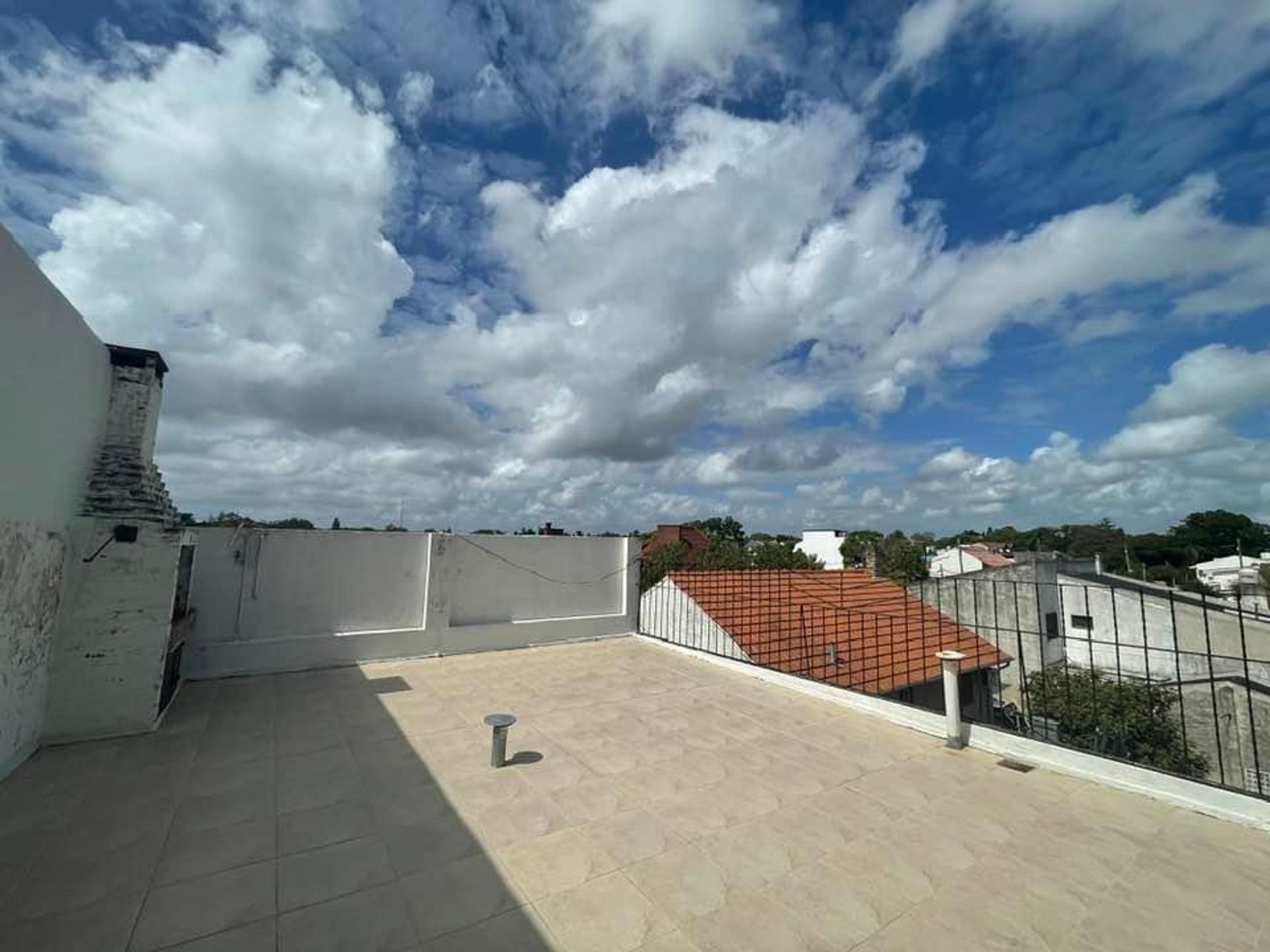 Penthouse 3-Bedroom Beccar San Isidro Private Terrace