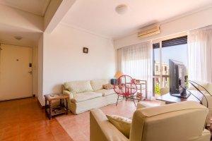Venta departamento 4 amb - Con Balcón y Cochera