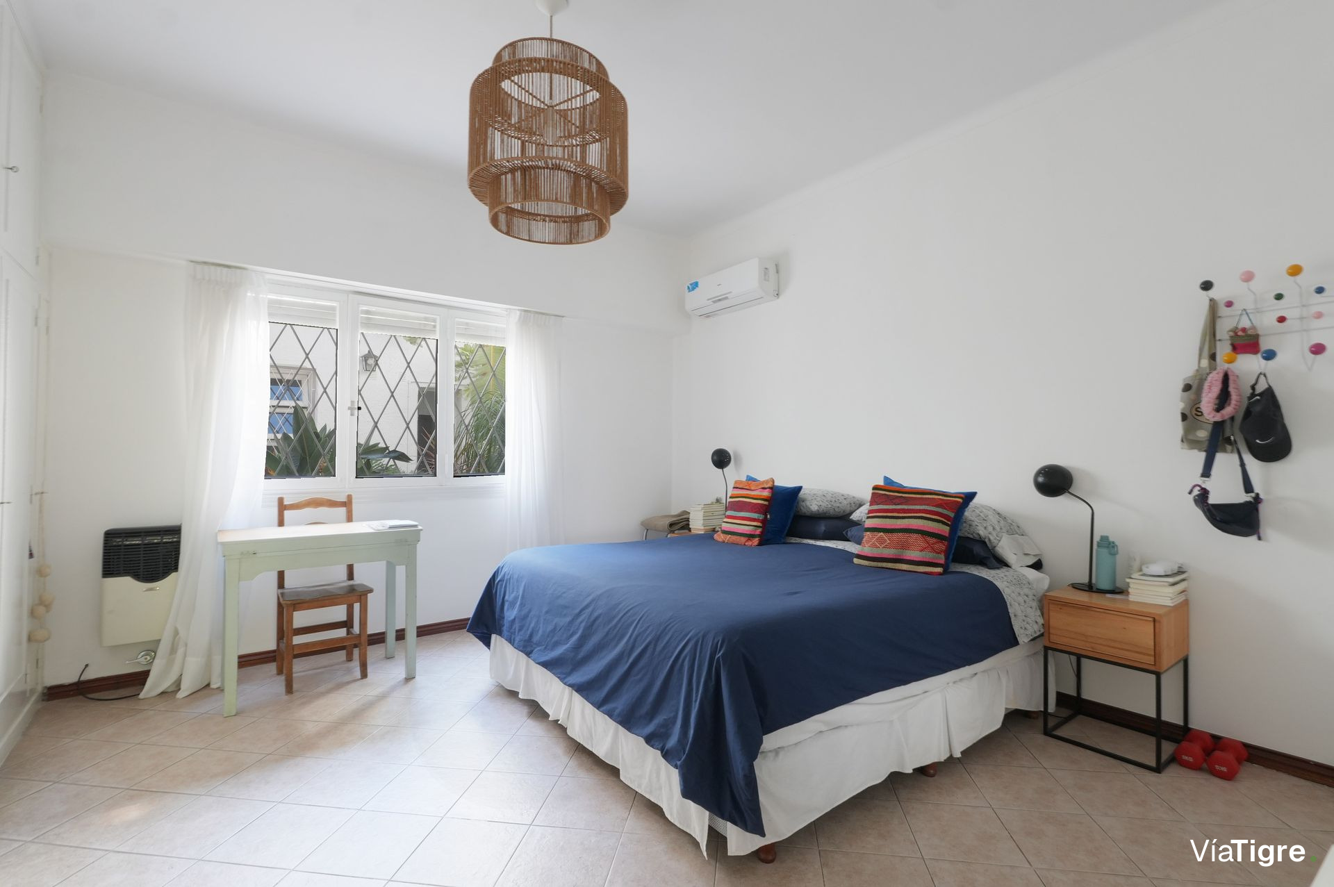 Casa 6 Ambientes Venta Florida Con Jardín y Patio