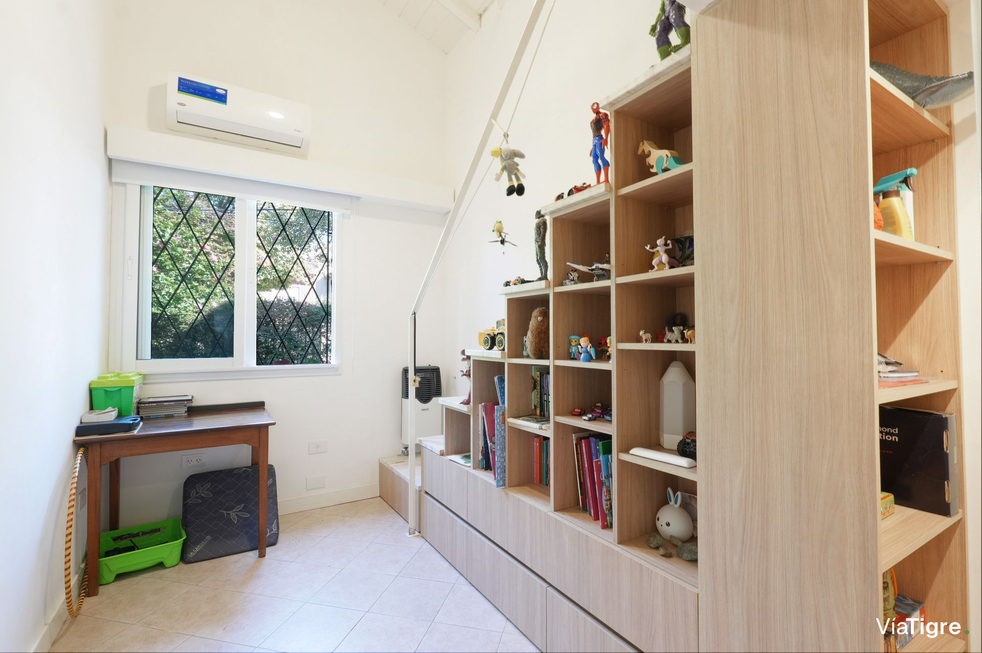 Casa 6 Ambientes Venta Florida Con Jardín y Patio