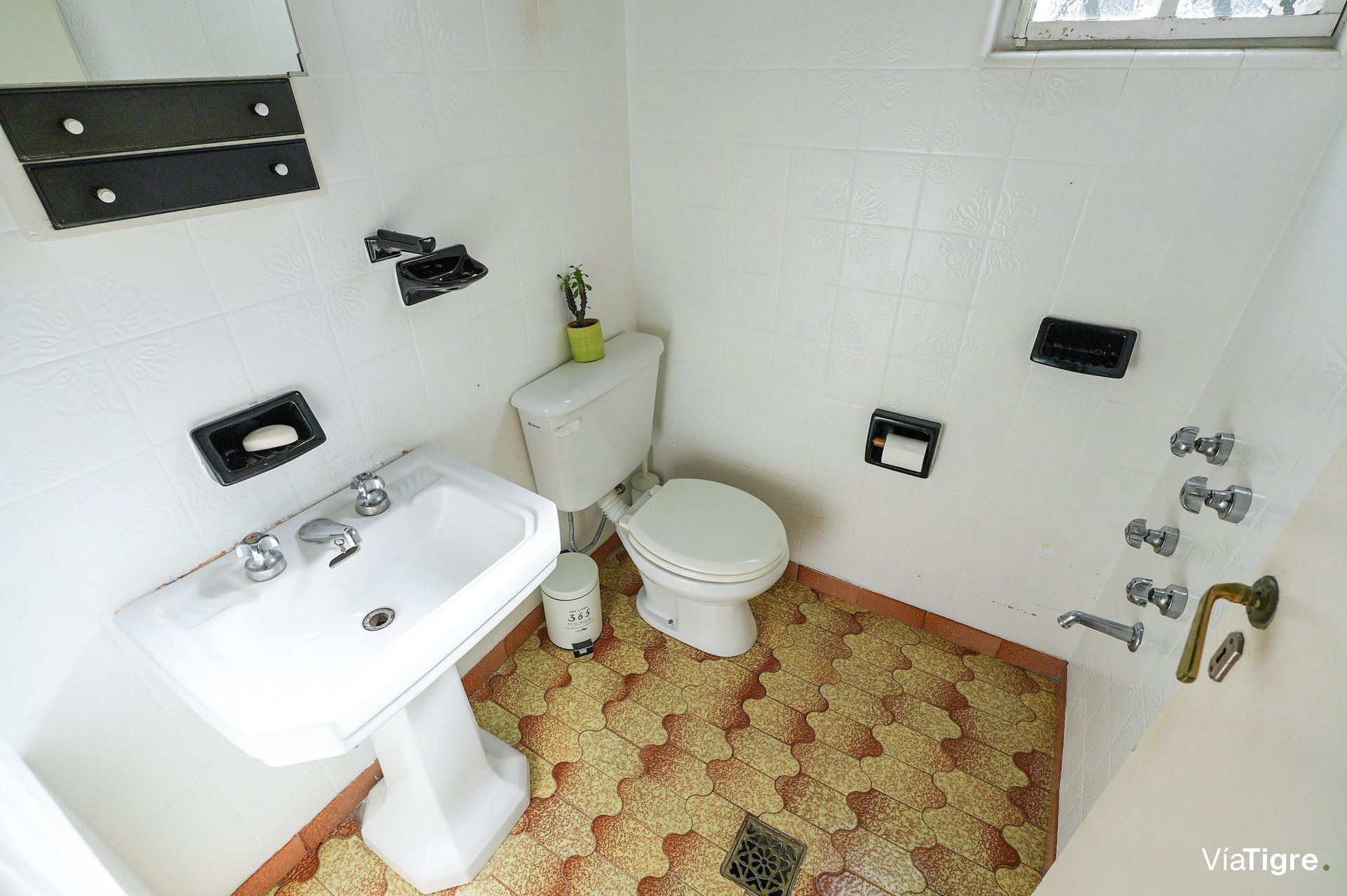 Casa 6 Ambientes Venta Florida Con Jardín y Patio