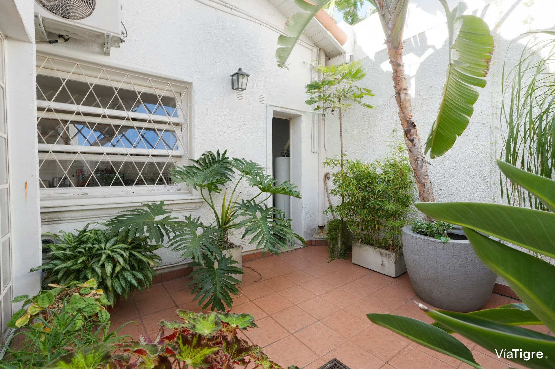 Casa 6 Ambientes Venta Florida Con Jardín y Patio
