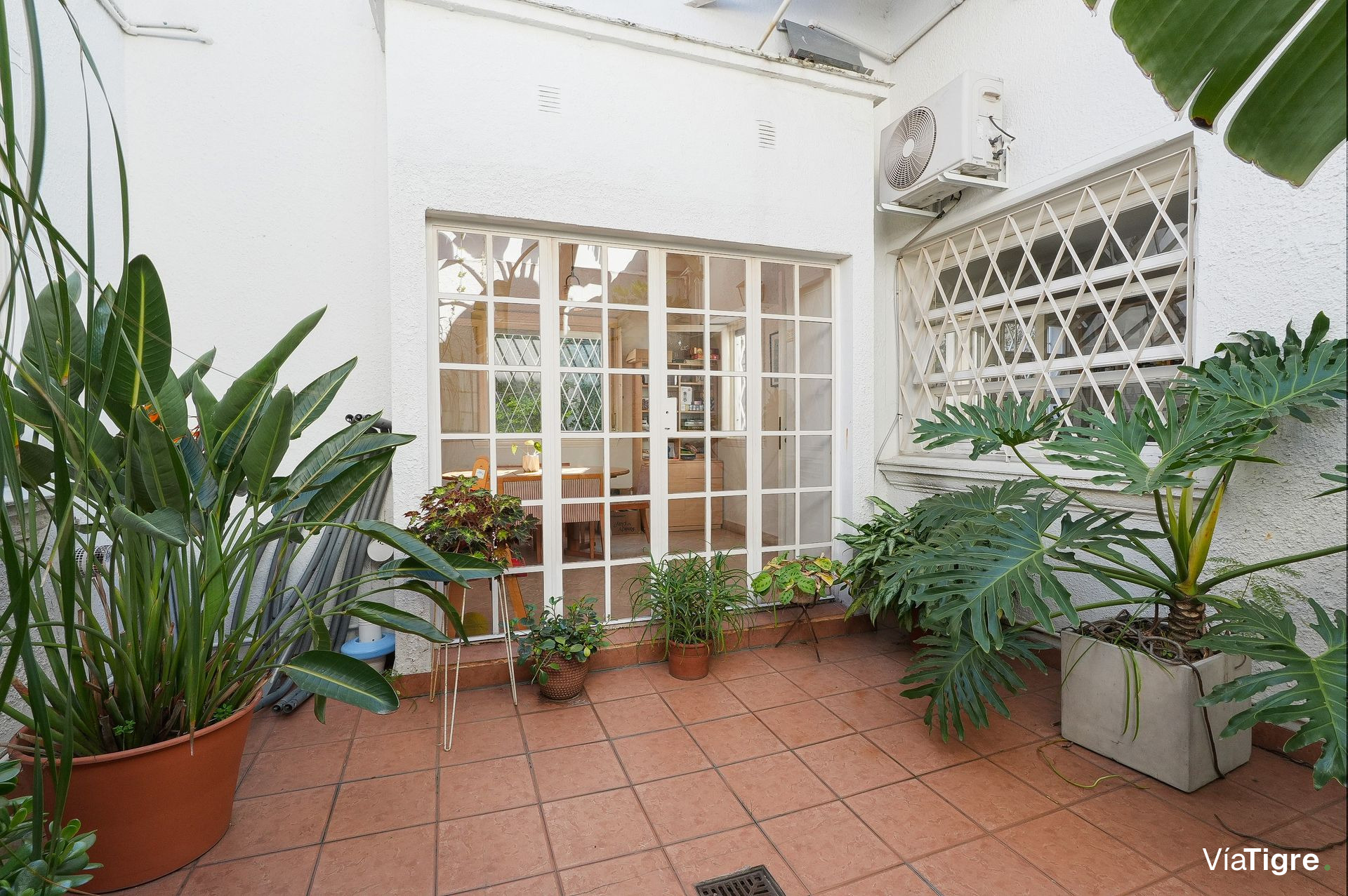 Casa 6 Ambientes Venta Florida Con Jardín y Patio