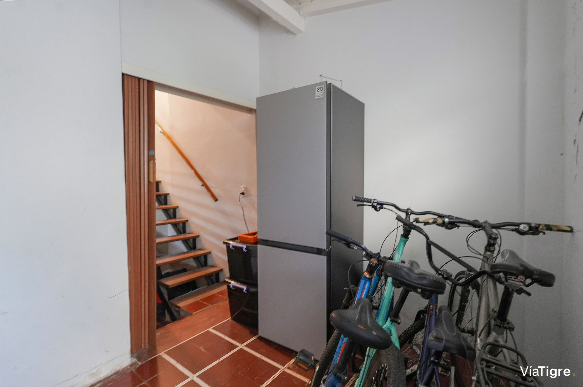 Casa 6 Ambientes Venta Florida Con Jardín y Patio