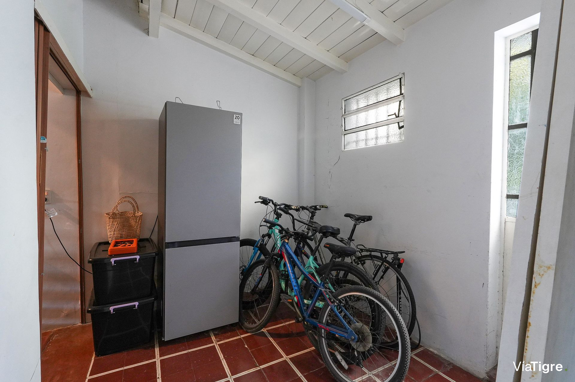 Casa 6 Ambientes Venta Florida Con Jardín y Patio