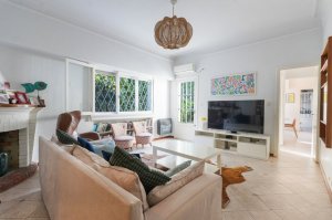 Casa 6 Ambientes Venta Florida Con Jardín y Patio