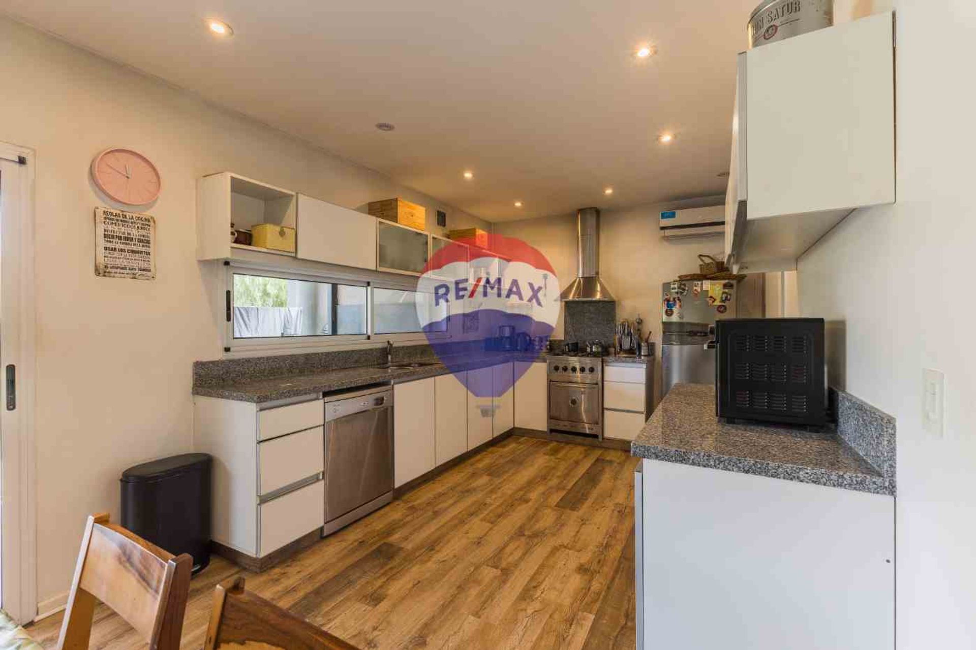 Venta casa 5 ambientes Tigre barrio cerrado pileta
