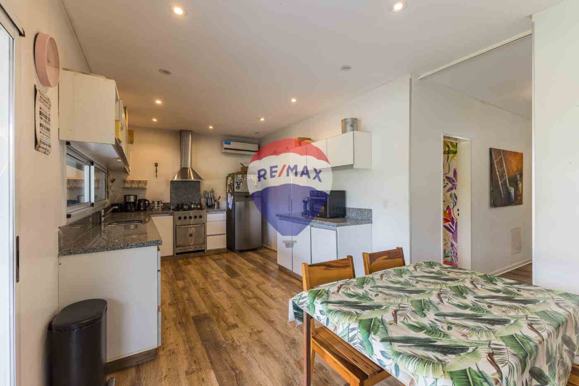 Venta casa 5 ambientes Tigre barrio cerrado pileta
