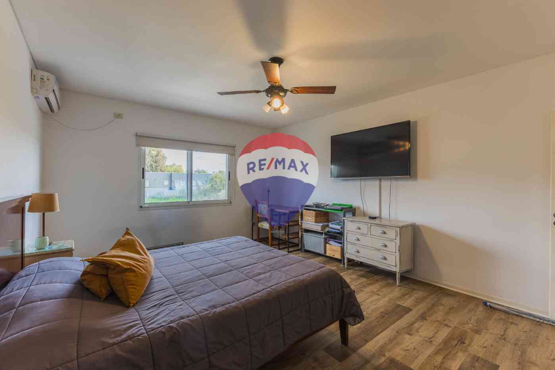 Venta casa 5 ambientes Tigre barrio cerrado pileta