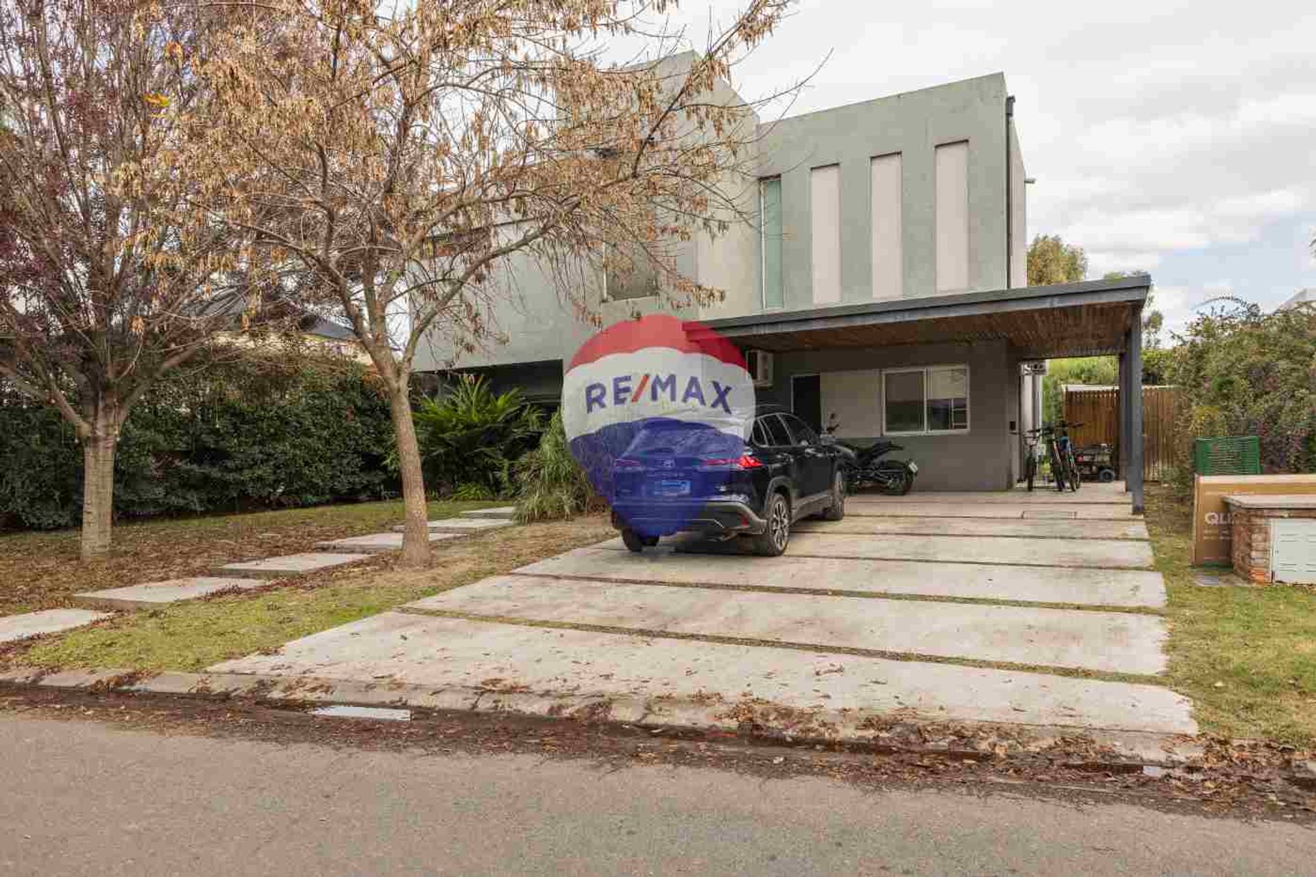 Venta casa 5 ambientes Tigre barrio cerrado pileta